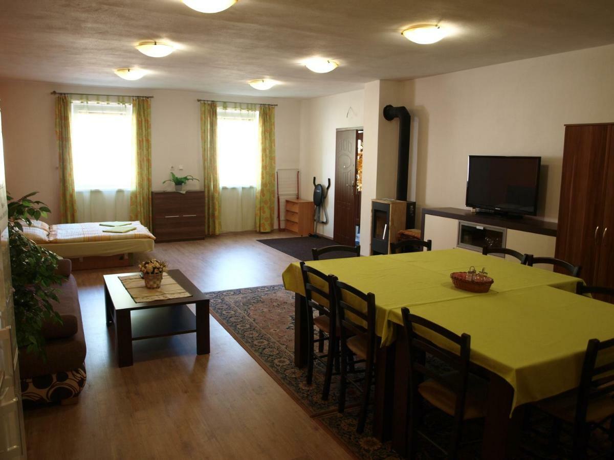 Apartmany Mia Kezmarok Ngoại thất bức ảnh
